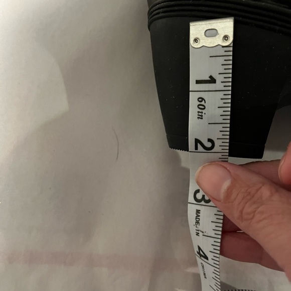 Clark’s Artisan Black Patent Leather Comfort Pump/Heels women’s size 9.5 M. GUC - Picture 9 of 9